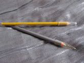 Lápis delineador (prata e dourado)